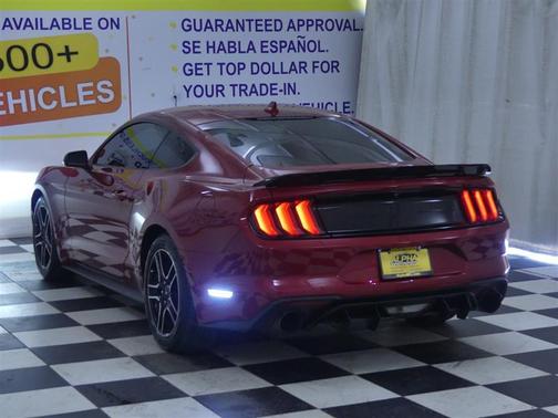 2022 Ford Mustang EcoBoost