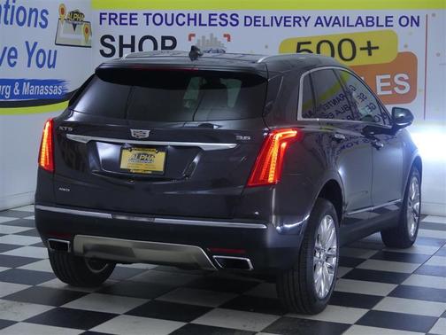 Gray 2017 Cadillac XT5 Platinum