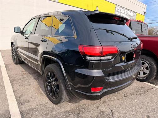 2019 Jeep Grand Cherokee Altitude