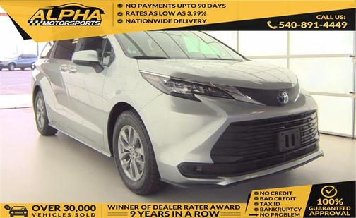2025 Toyota Sienna LE