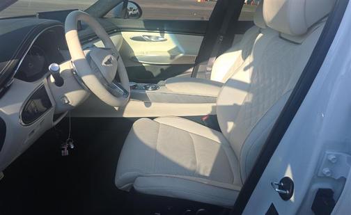 2025 Genesis Electrified GV70 Advanced AWD