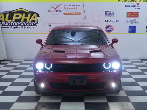 Redline Red Tricoat Pearl 2016 Dodge Challenger SXT