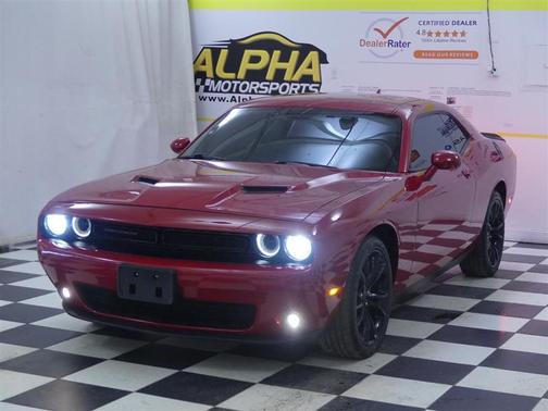 Redline Red Tricoat Pearl 2016 Dodge Challenger SXT
