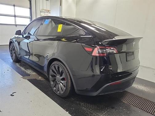 2022 Tesla Model Y Performance Dual Motor All-Wheel Drive