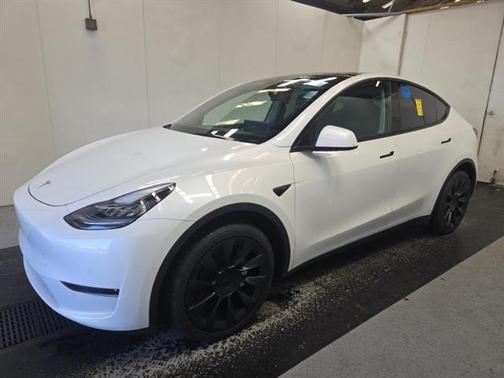 2022 Tesla Model Y Long Range Dual Motor All-Wheel Drive