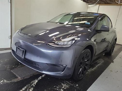 2022 Tesla Model Y Long Range Dual Motor All-Wheel Drive