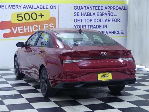 2022 Hyundai ELANTRA SEL