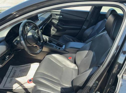 Crystal Black Pearl 2024 Honda Accord Hybrid Sport-L
