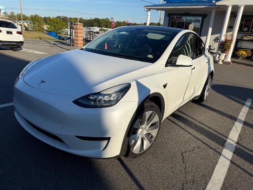 2022 Tesla Model Y Long Range Dual Motor All-Wheel Drive