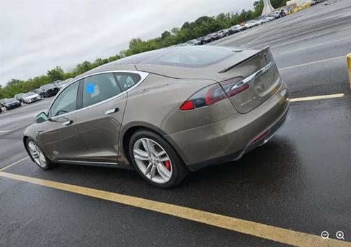 2016 Tesla Model S P90D