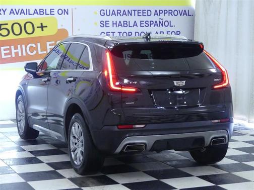 2023 Cadillac XT4 Premium Luxury
