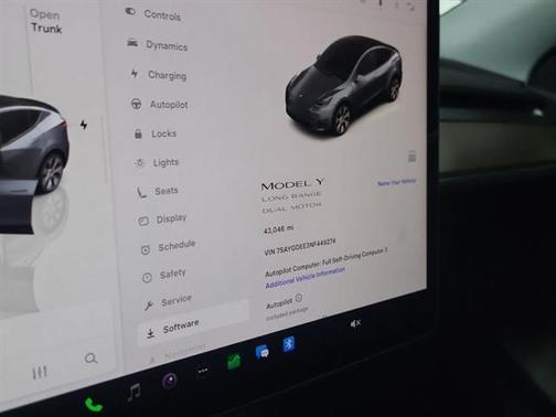 2022 Tesla Model Y Long Range Dual Motor All-Wheel Drive