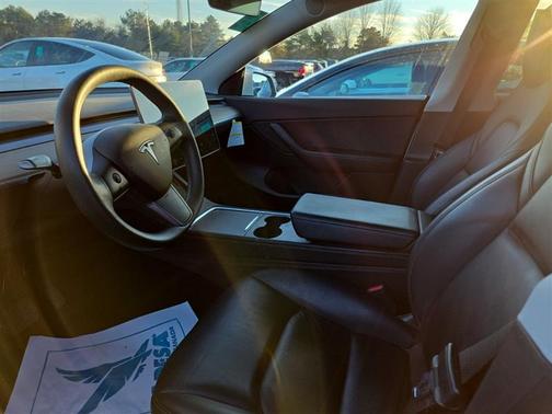 2022 Tesla Model Y Long Range Dual Motor All-Wheel Drive