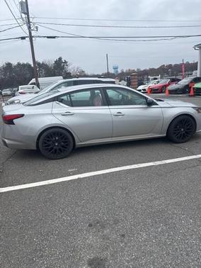 2020 Nissan Altima SR FWD