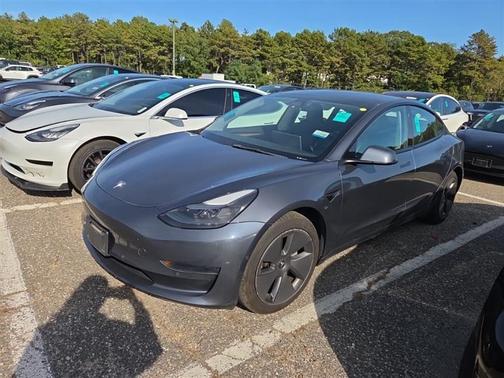 2022 Tesla Model 3 Standard Range