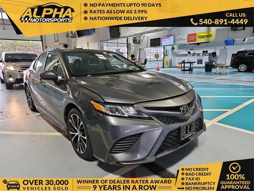 2018 Toyota Camry SE