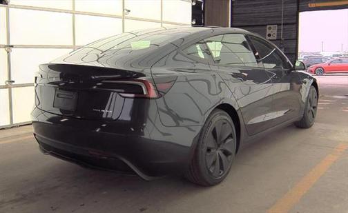 2025 Tesla Model 3 Long Range