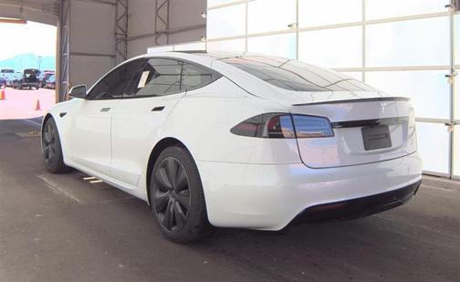 2022 Tesla Model S Plaid
