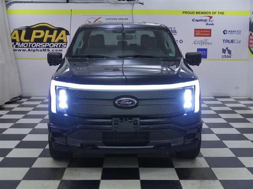 2023 Ford F-150 Lightning XLT
