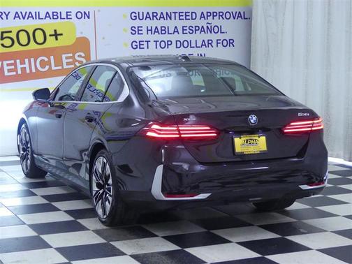 2025 BMW 530 xDrive