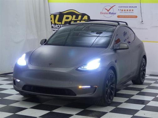 2022 Tesla Model Y Long Range Dual Motor All-Wheel Drive