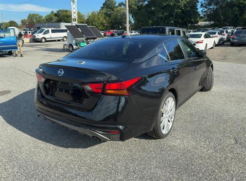 2020 Nissan Altima SR FWD