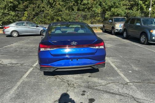 2021 Hyundai ELANTRA SEL
