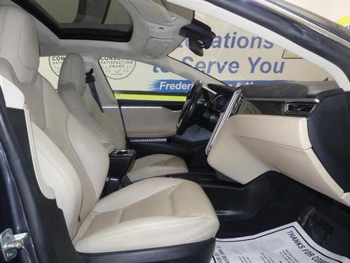 2016 Tesla Model S P90D