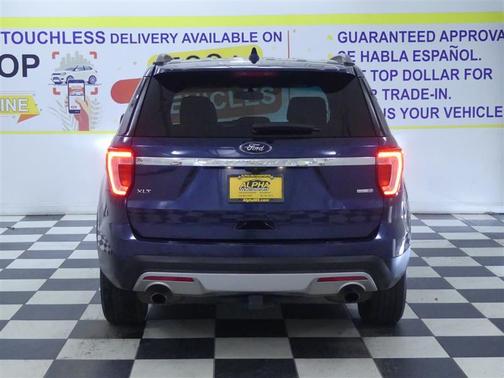 Blue Jeans Metallic 2016 Ford Explorer XLT