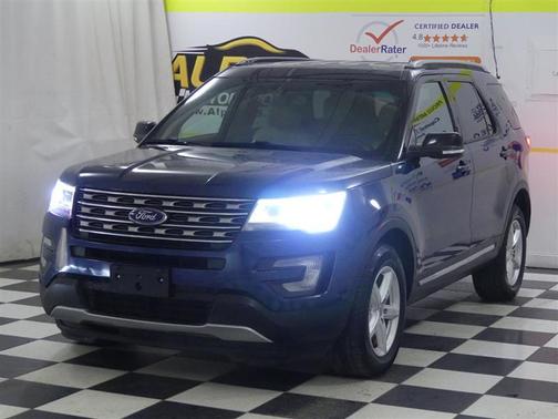Blue Jeans Metallic 2016 Ford Explorer XLT