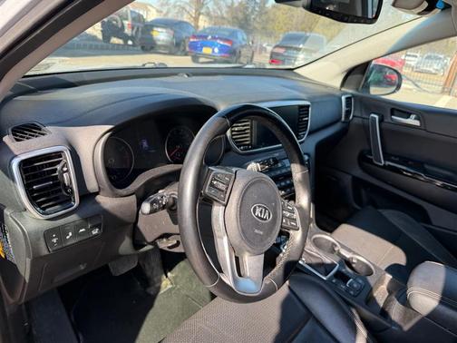 2020 Kia Sportage EX