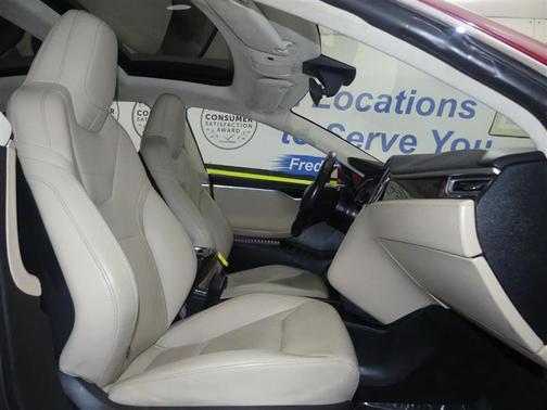 2016 Tesla Model S 75D