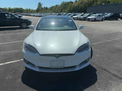 White 2018 Tesla Model S 100D