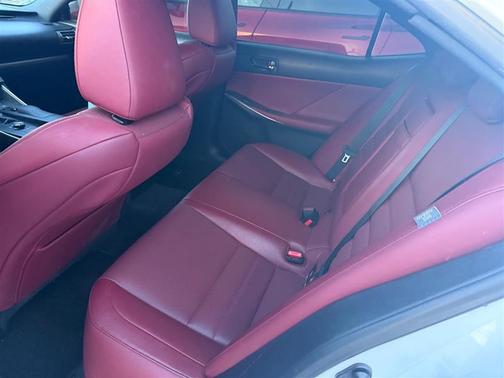 2016 Lexus IS 300 Base