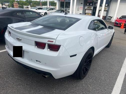 Summit White 2011 Chevrolet Camaro 2LT