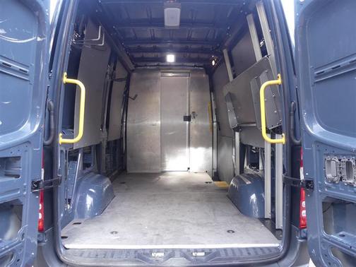 2018 Mercedes-Benz Sprinter 2500 Standard Roof