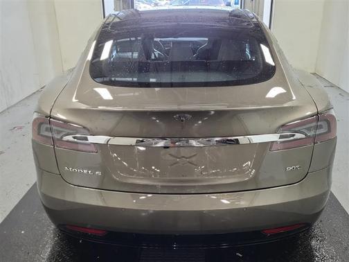 2016 Tesla Model S 90D