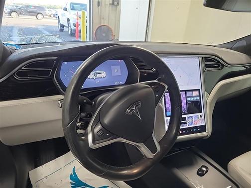 2016 Tesla Model S 90D