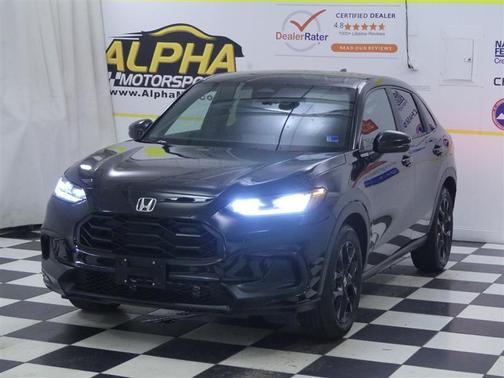 Crystal Black Pearl 2025 Honda HR-V 2WD Sport