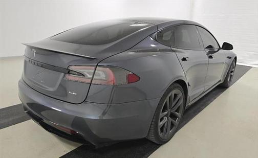 2022 Tesla Model S Plaid