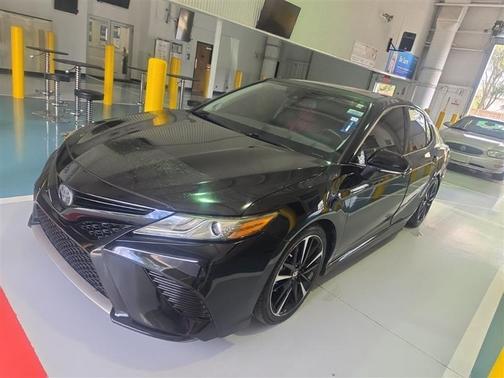 Midnight Black Metallic 2019 Toyota Camry XSE