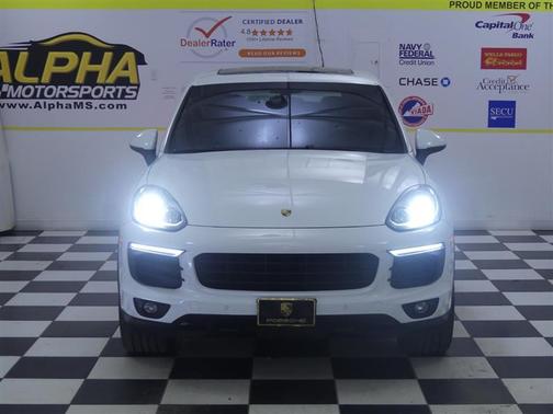 White 2016 Porsche Cayenne Cayenne