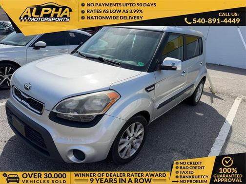 Bright Silver Metallic 2013 Kia Soul Base