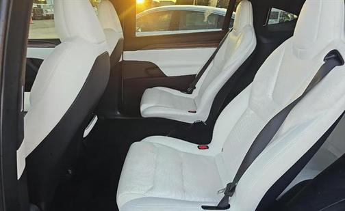 2022 Tesla Model X Dual Motor All-Wheel Drive
