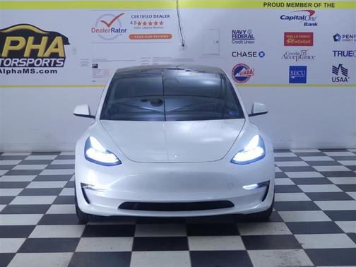 Pearl White Multi-Coat 2021 Tesla Model 3 Performance