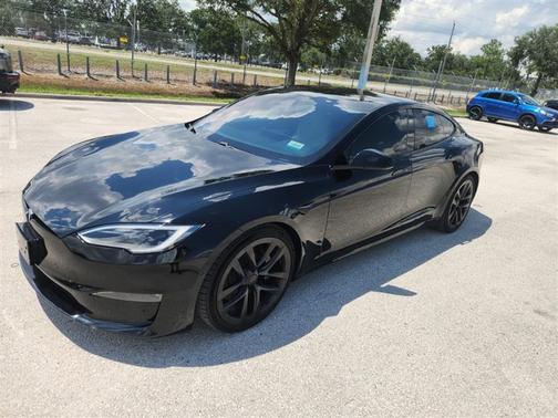 2022 Tesla Model S Plaid