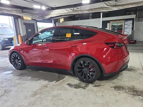 2022 Tesla Model Y Performance Dual Motor All-Wheel Drive