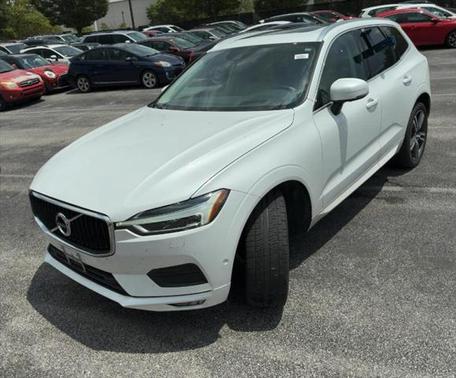 2018 Volvo XC60 T6 Momentum