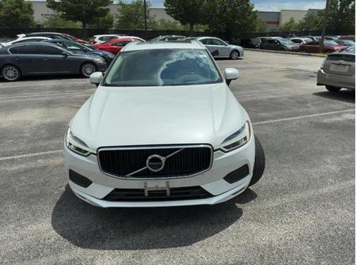2018 Volvo XC60 T6 Momentum