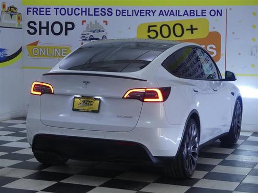 Pearl White Multi-Coat 2022 Tesla Model Y Performance Dual Motor All-Wheel Drive